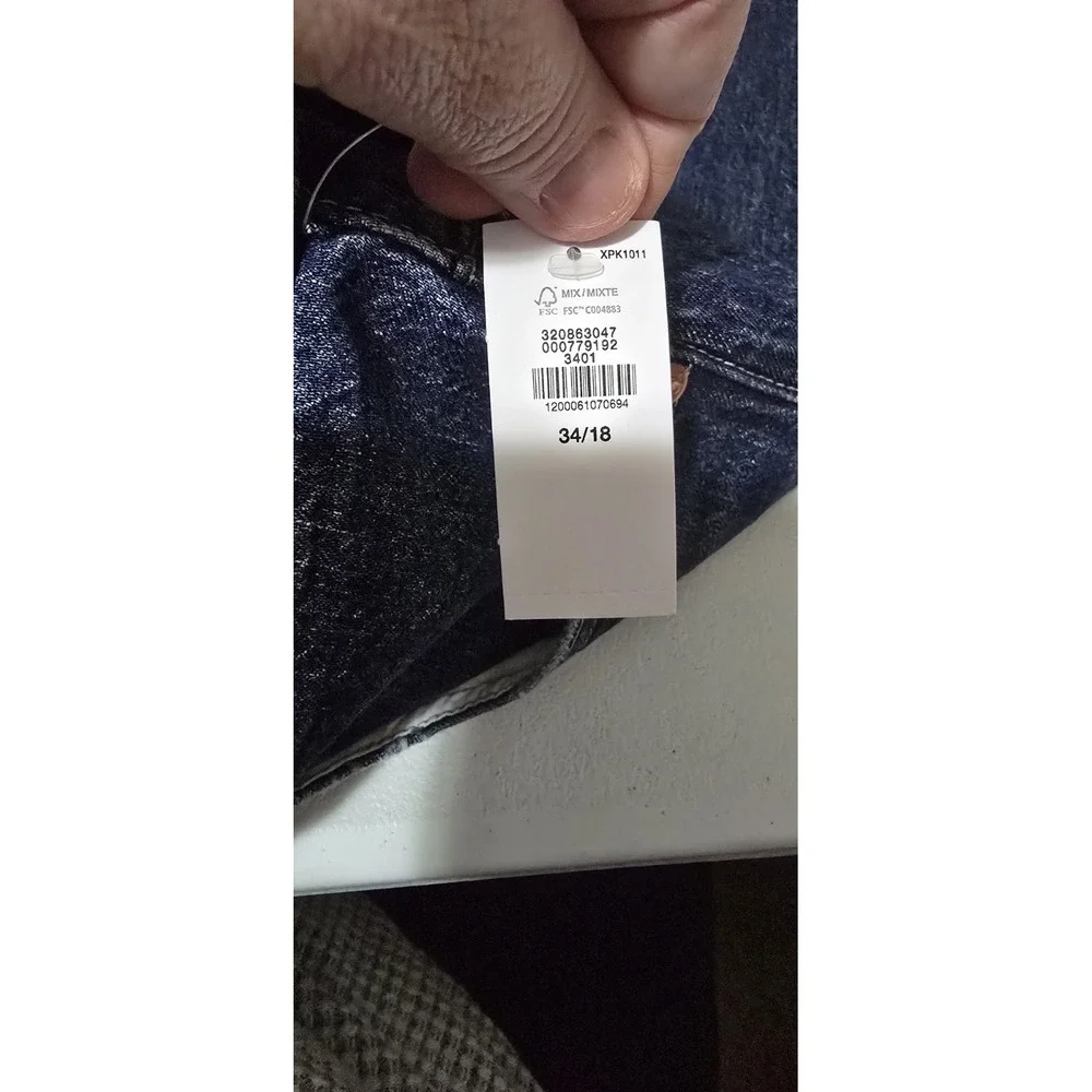 NWT Gap Cheeky Straight High‎ Rise Distressed Jeans, Size 18/34R - Picture 4 of 9